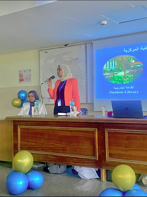 The presentation on researcher services for graduate students at the College of Dentistry and Oral Surgery